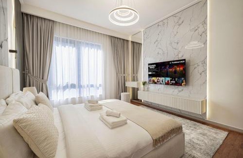 Madinat Zayed Apartment | Lux Unit Breathtaking Burj View I Walk Dubai Mall