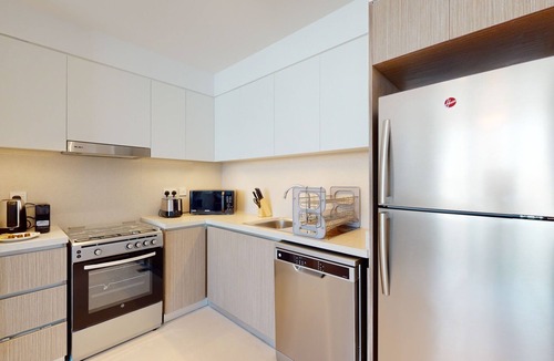 Dubai Apartment | Luxe 1BR w/Stunning Sea Views and Infinity Pool