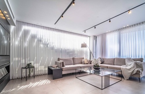Haifa Apartment | Luxurious 3BR Apartment with Balcony Jacuzzi and Sea View in the Heart of Haifa