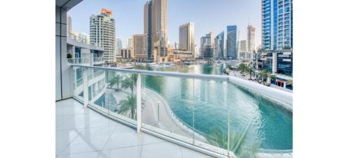 Jumeirah Beach Residence Apartment | Luxurious 4-Bedroom Duplex VILLA Apartment near JBR