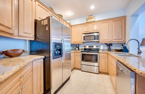 Coco House | Luxurious 4BR/4BA Townhome in Gated Pacifico Community