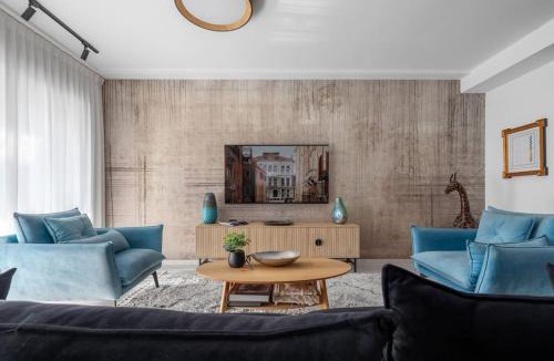 Ra'ananna Apartment | Luxurious Central Raanana Flat with Terrace