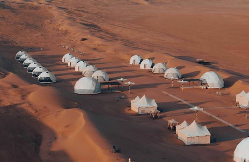Bidiya RV Rental | Luxurious Desert Escape: Omani Culture & Thrills