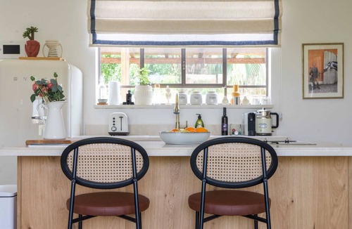 Jaffa Apartment | Luxurious Urban Retreat with Private Outdoor Area