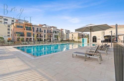 Dubai House | Luxurious Waterfront Villa Sea & Burj Khalifa View