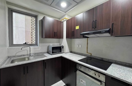 Al Danah Apartment | Luxury 1-bedroom fully furnished Lifeline apartment