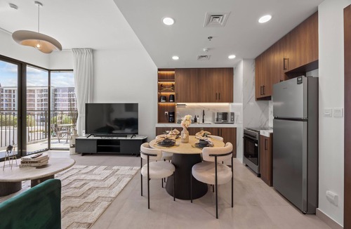 Dubai Apartment | Luxury 1BR Apartment