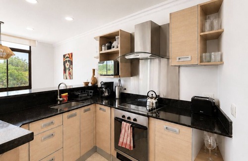 Santa Ana Apartment | Luxury 2-Story Penthouse with Private Jacuzzi