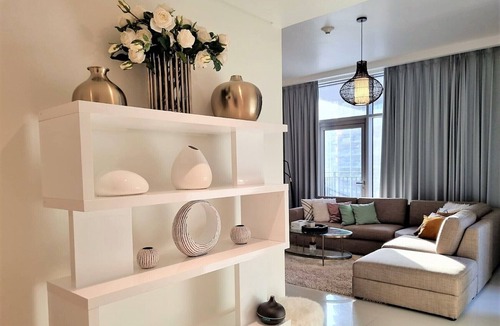 Downtown Dubai Apartment | Luxury 2bedroom with balcony & view in Downtown