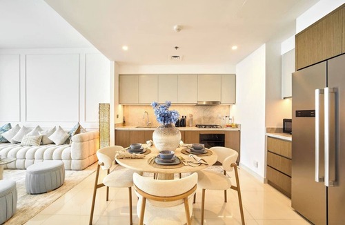 Dubai Marina Apartment | Luxury 2BR Beach Isle | Palm Views + Beach Access