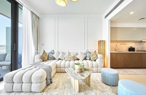 Dubai Marina Apartment | Luxury 2BR Beach Isle | Palm Views + Beach Access