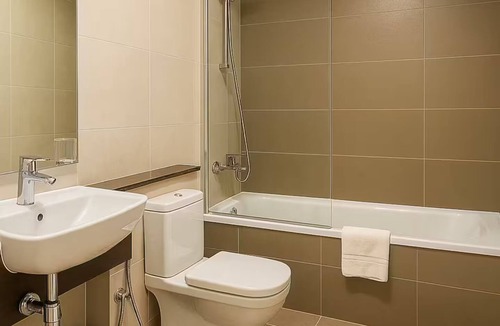Al Satwa Apartment | Luxury 2BR Stay Near World Trade Centre ALK4