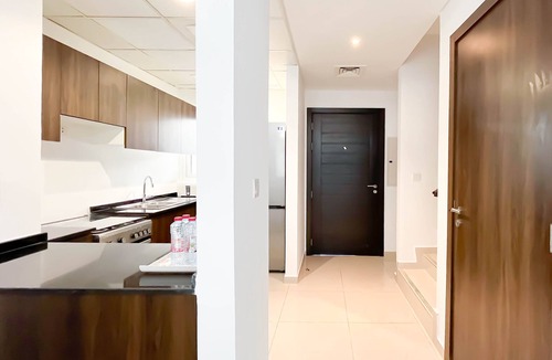 Dubai Apartment | Luxury 3-Bedroom Duplex in Damac Hills & balcony