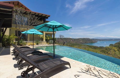 Papagayo Peninsula House | Luxury 3bd Residence with Premium Golf Cart & Resort Pool, Peninsula Papagayo