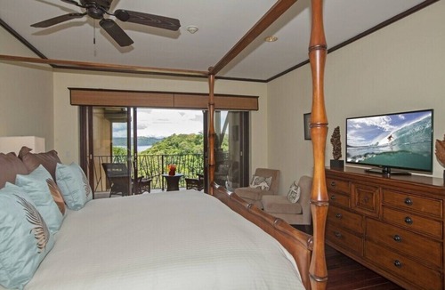 Papagayo Peninsula House | Luxury 3bd Residence with Premium Golf Cart & Resort Pool, Peninsula Papagayo