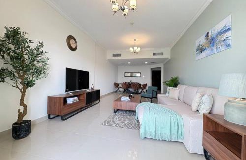 Al Majaz Apartment | Luxury 3BR Sea Skyline View Noor