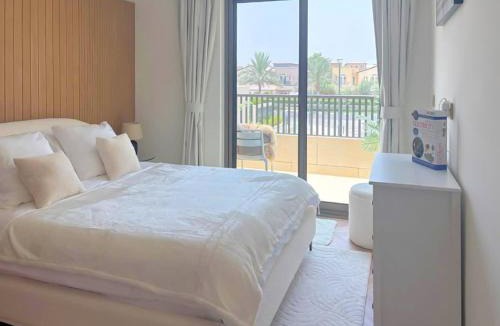 Dubai Villa | Luxury 3BR Villa with Pool View & Modern Comfort