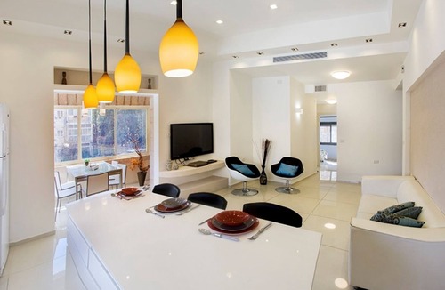 Emek Refaim Apartment | Luxury apartment in the heart of the German colony