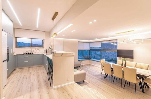 Tiberias Apartment | Luxury apartment with panoramic view