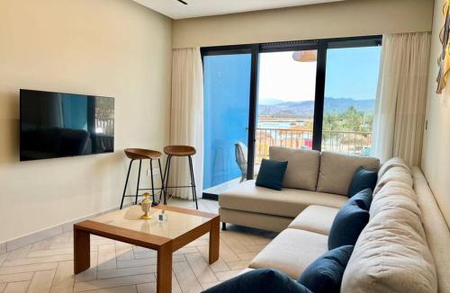 Aqaba Apartment | Luxury Apt with Private Beach In Ayla
