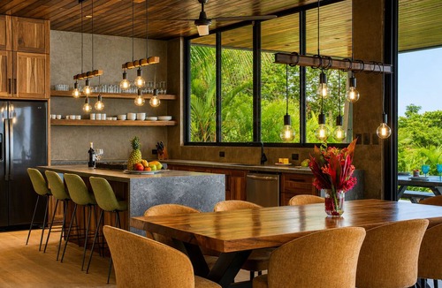 Ballena House | Luxury Design oceanview villa looking @the Whales Tales Secure & Concierge