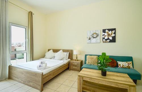 Discovery Gardens Apartment | Luxury Escapes - Tranquil Retreat - Studio Apts near Metro and Mall - Discovery Gardens - SHAR & MCL