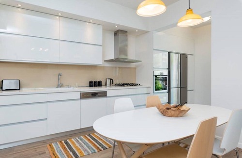 Old North Apartment | Luxury five star apartment 2 min walk from beach