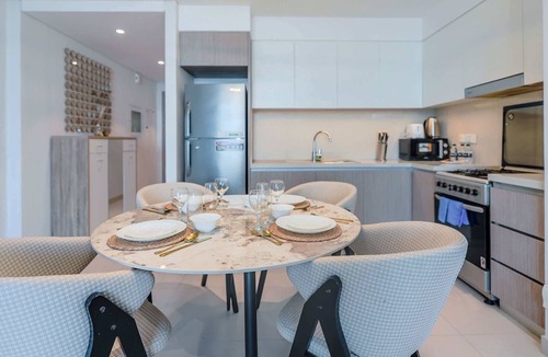Dubai Apartment | Luxury High-Floor 1BR, Creek & Skyline View