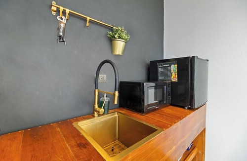 Penas Blancas House | Luxury jungle bungalow w/hot tub – Perfect for couples or small families