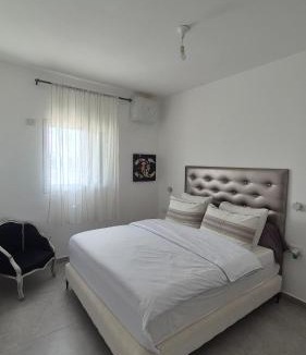Florentin Apartment | Luxury Modern Penthouse Apartment, Sunny Terrace &City Views
