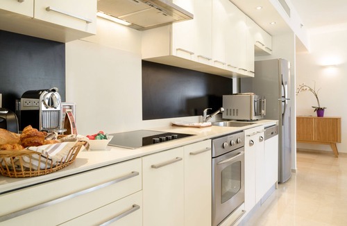 Tel Aviv City Center Apartment | Luxury oasis-Parkings-BALFOUR/ROTHSCHILD