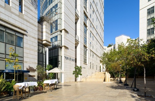 Tel Aviv City Center Apartment | Luxury oasis-Parkings-BALFOUR/ROTHSCHILD