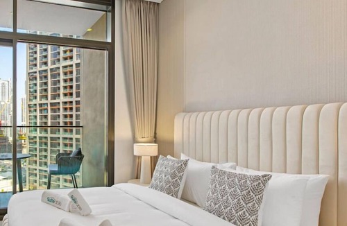 Downtown Dubai Apartment | Luxury One Bedroom with Burj Khalifa View