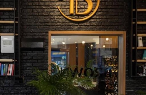 Al Swaifyeh Hotel | Luxury Palace Hotel