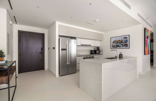 Dubai Marina Apartment | Luxury Penthouse Retreat - Private Beach, Breathtaking Palm and Marina Views