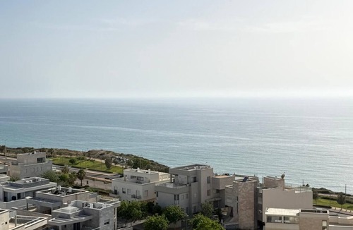 Netanya Apartment | Luxury Penthouse with Panoramic Sea View – 2 Minutes from Argaman Beach
