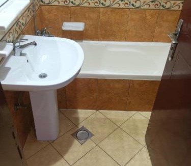 Al Majaz Apartment | Luxury Royal 3-Bedroom Apartment with Garden View opposite to Safiya Park