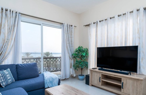 Bab Al Bahr Apartment | Luxury Sea View 1B Apartment in RAK