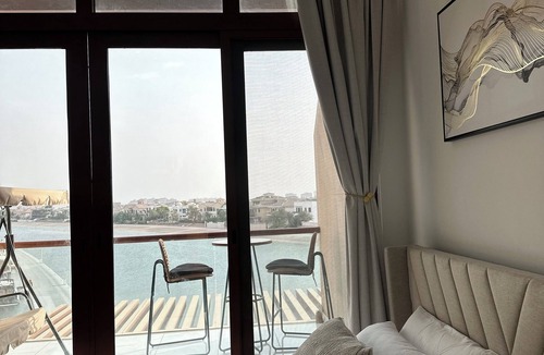 Deira Apartment | Luxury Studio with full sea view in Palm Jumeirah - steps from the mall & beach.