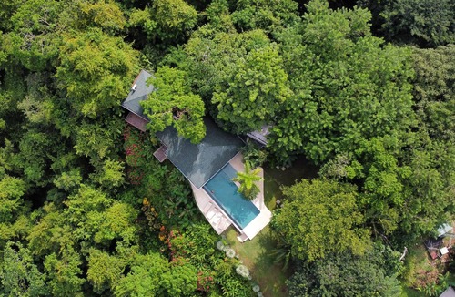 Mal Pais Villa | Luxury Villa in the Jungle- Ocean & Bay View - Pool, A/C, Wi-Fi