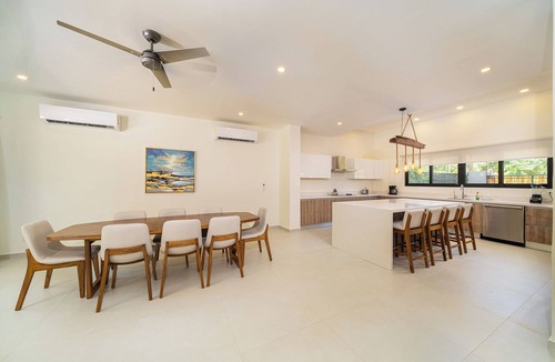 Playa Grande Villa | Luxury Villa 4 Bed, 4 Bath; Pool, Screened Porch & 3 Min Walk to Ocean and Town