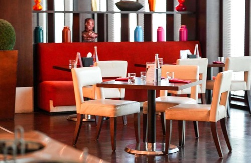 Garhoud Hotel | Mövenpick Grand Al Bustan