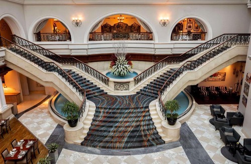 Bur Dubai Hotel | Mövenpick Hotel & Apartments Bur Dubai