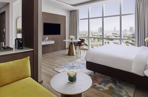 Jumeirah Village Triangle Hotel | Mövenpick Hotel Jumeirah Village Triangle