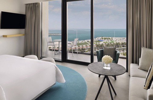 Ras Al Khaimah Resort | Mövenpick Resort Al Marjan Island