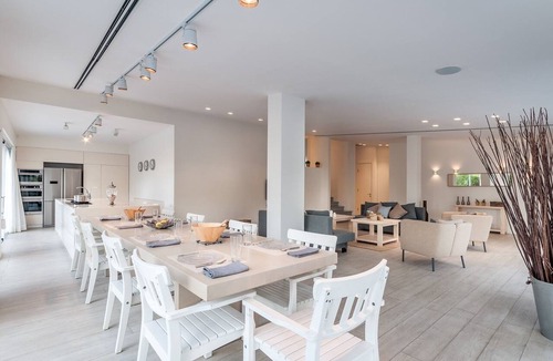 Herzliya Pituach Villa | Magical Villa close Beach - Pool heated