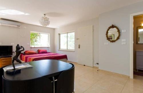 Zikhron Ya'aqov Apartment | Magnificent studio in Zichron yaakov sea view and garden