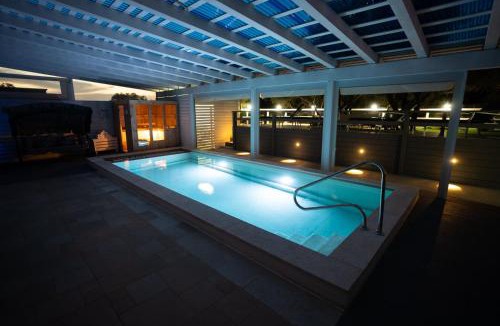 Manot Apartment | Magnolia Suite in Manot