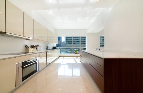 Jumeirah Beach Residence Villa | Maison Privee - Stunning 3-Floor Villa w/Kids Room and Rooftop Terrace over Dubai Marina