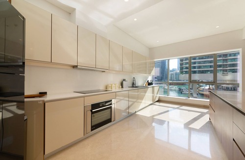 Jumeirah Beach Residence Villa | Maison Privee - Stunning 3-Floor Villa w/Kids Room and Rooftop Terrace over Dubai Marina